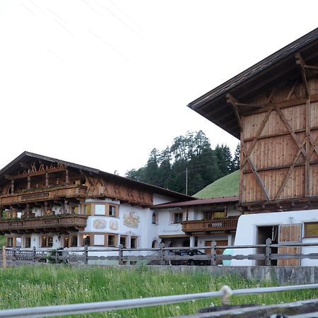 Pension Margretenhof Fulpmes Exterior photo